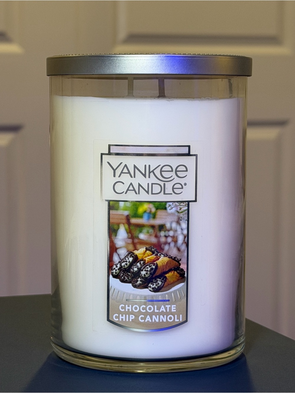 BRAND NEW Yankee Candle White Jar Chocolate Chip Cannoli Scented Candle
